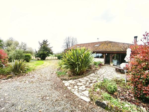 Propriété, Corps de ferme à vendre 9 pièces SAINT GEIN (40)