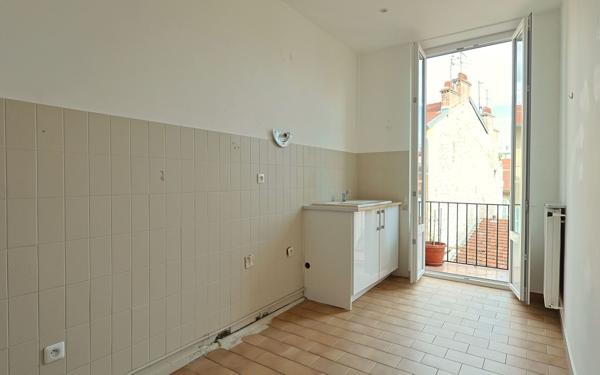 Appartement à vendre    2 pièces • 68 m2 Nice
