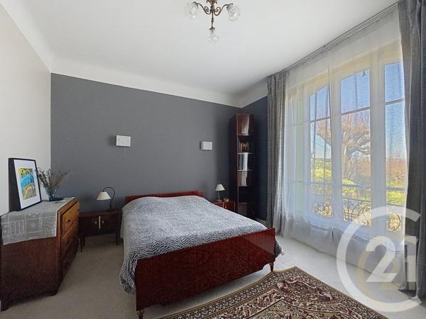 Maison à vendre  8 pièces - 235,78 m2 MORET LOING ET ORVANNE - 77