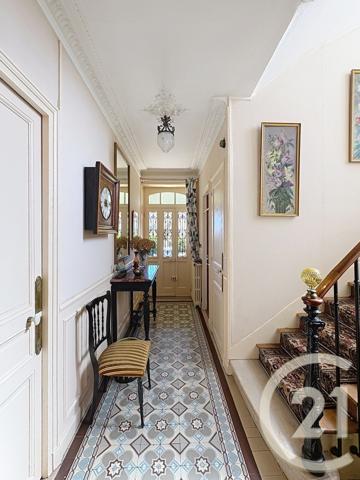 Maison à vendre  8 pièces - 235,78 m2 MORET LOING ET ORVANNE - 77