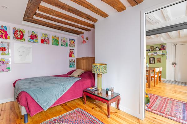 Secteur : Bonne Nouvelle - T3 Cosy, très bien rénové avec terrasse et ascenseur