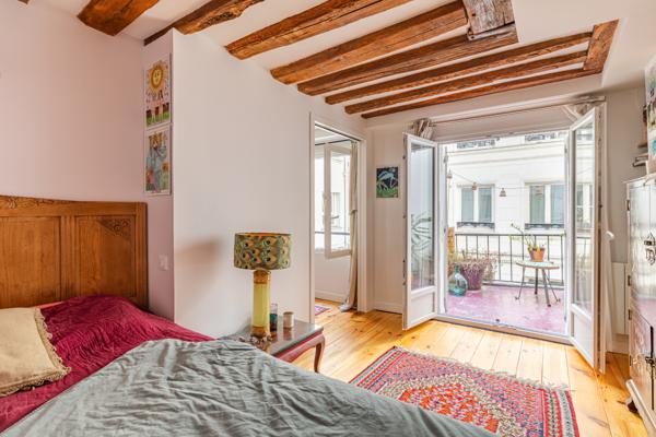 Secteur : Bonne Nouvelle - T3 Cosy, très bien rénové avec terrasse et ascenseur