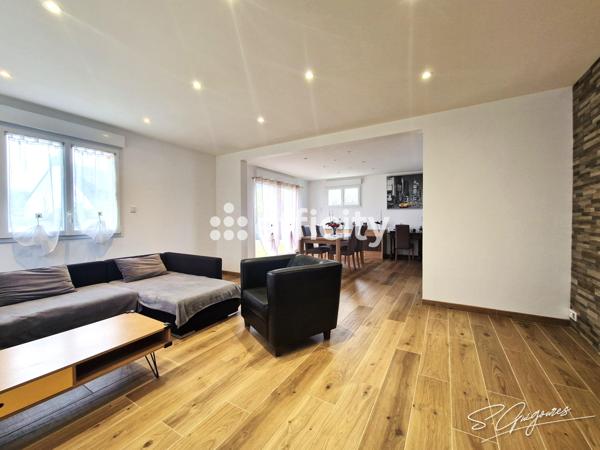 Maison 9 pièces - 224 m²