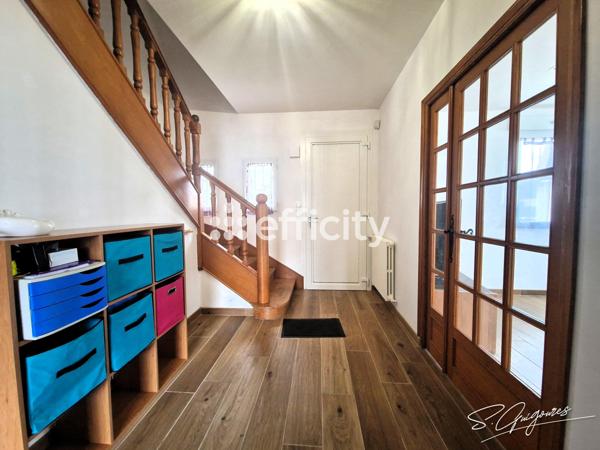 Maison 9 pièces - 224 m²