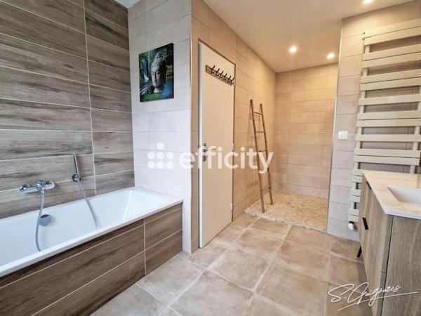 Maison 9 pièces - 224 m²