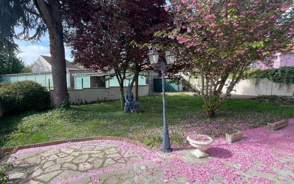 Appartement à louer    3 pièces • 78,85 m2 Arpajon