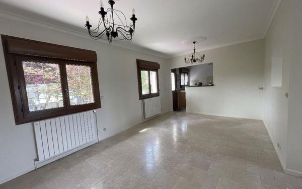 Appartement à louer    3 pièces • 78,85 m2 Arpajon