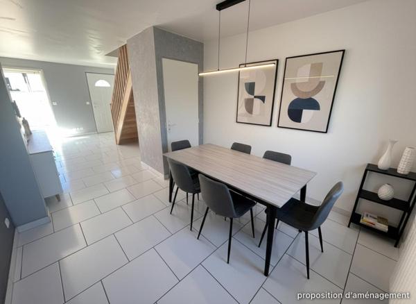 Maison T3 terrasse et stationnement