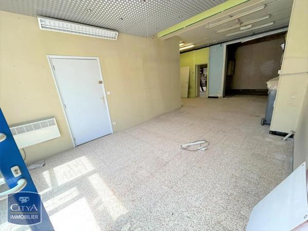 Local professionnel à louer 130m² Saint-Quentin (02100)