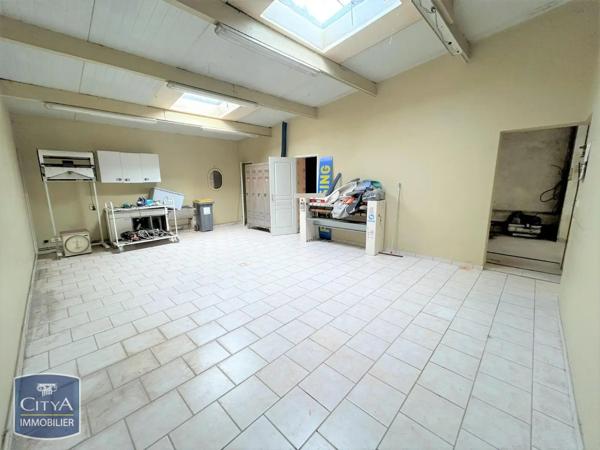 Local professionnel à louer 130m² Saint-Quentin (02100)