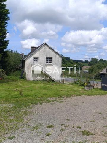 lot de 2 habitations +  Hangars + Atelier +Terrains