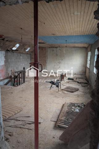 lot de 2 habitations +  Hangars + Atelier +Terrains