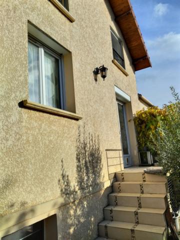 MAISON FAMILIALE - 9 pièces - BOIS D'ARCY -  Bois-d'Arcy (78390)