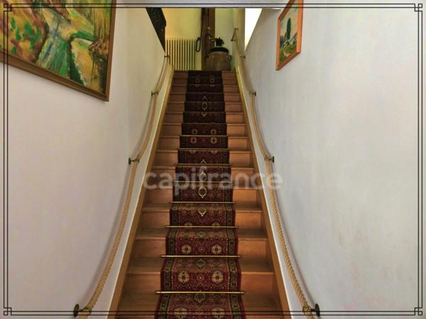 Ensemble immobilier de caractère avec fort potentiel – Maison de 305 m² + revenus locatifs