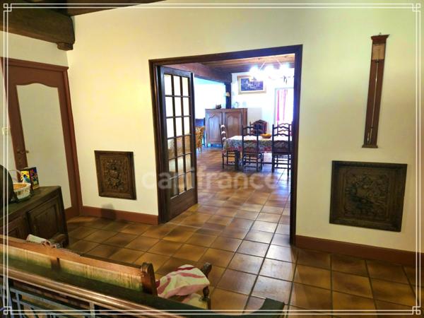 Ensemble immobilier de caractère avec fort potentiel – Maison de 305 m² + revenus locatifs