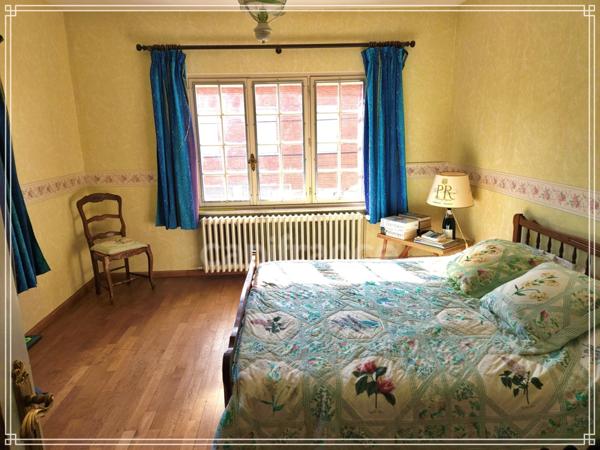 Ensemble immobilier de caractère avec fort potentiel – Maison de 305 m² + revenus locatifs