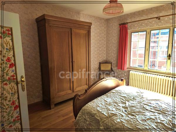 Ensemble immobilier de caractère avec fort potentiel – Maison de 305 m² + revenus locatifs