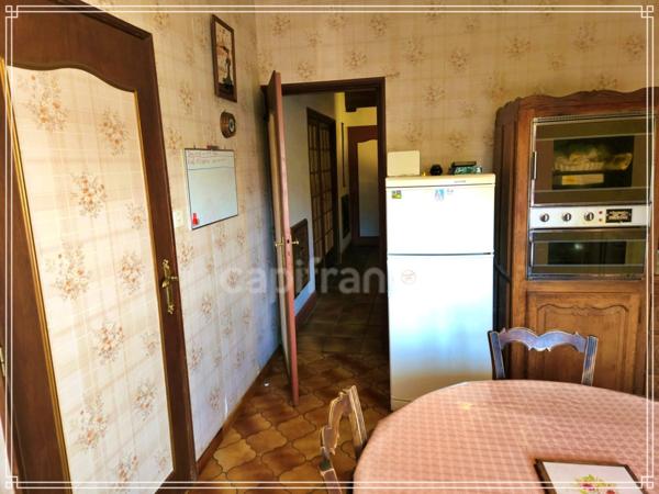 Ensemble immobilier de caractère avec fort potentiel – Maison de 305 m² + revenus locatifs