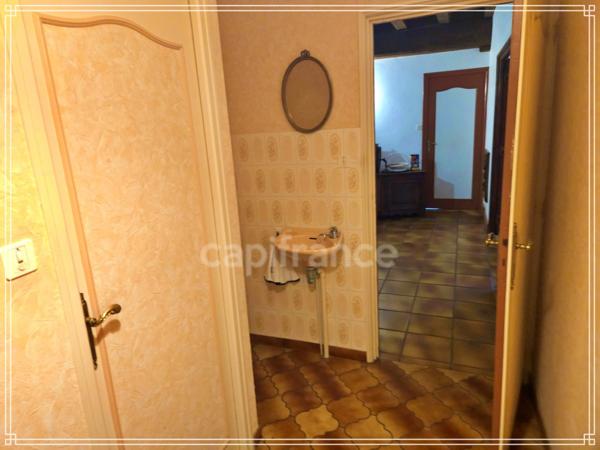 Ensemble immobilier de caractère avec fort potentiel – Maison de 305 m² + revenus locatifs