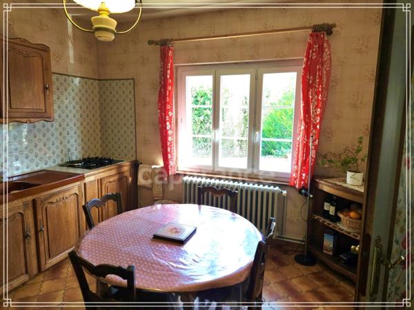 Ensemble immobilier de caractère avec fort potentiel – Maison de 305 m² + revenus locatifs