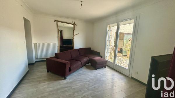 Maison traditionnelle 7 pièces de 192 m² à Aubenas (07200)