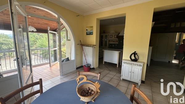 Maison traditionnelle 7 pièces de 192 m² à Aubenas (07200)