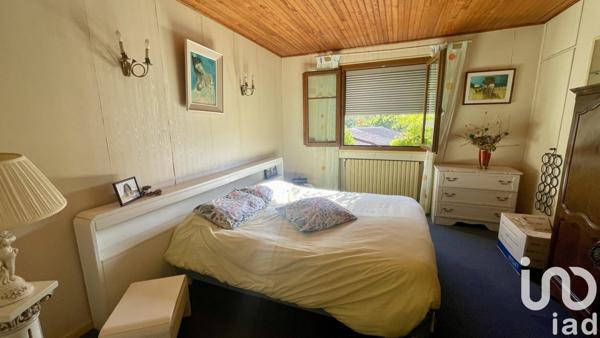 Maison traditionnelle 7 pièces de 192 m² à Aubenas (07200)