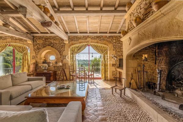 Demeure de Prestige avec Vue Panoramique, Périgord Noir