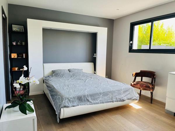 Villa contemporaine à Balma 210 m2, avec piscine et jacuzzi