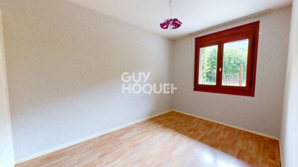 Appartement 5 pièce(s) - 4 Chambres et un bureau - 115 m² (Carrez) - Grande Terrasse - Beau Potentiel