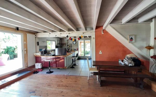Maison à vendre    6 pièces •  Gujan-Mestras