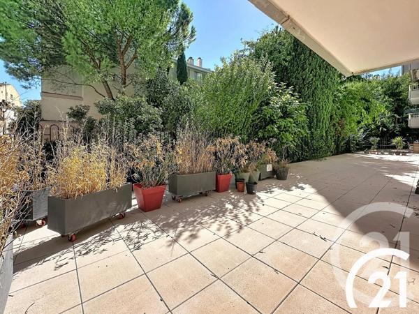 Appartement à vendre  4 pièces - 77,04 m 2   AVIGNON  - 84
