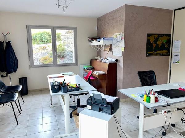 La Membrolle-sur-Longuenée (49770) VOLUMES ET BELLE LUMINOSITE sur 253 m² habitable, 5 chambres, sur parcelle de plus de 2000m²