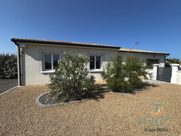 Coup de coeur-Maison de plain-pied de 134 m2 sur 1099 m2 de terrain-Garage 50 m2