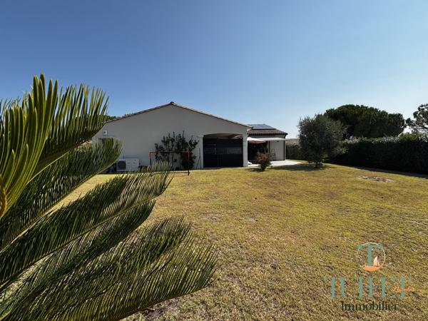 Coup de coeur-Maison de plain-pied de 134 m2 sur 1099 m2 de terrain-Garage 50 m2