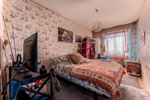Appartement T4, 3 chambres, 100m2, balcon et cave