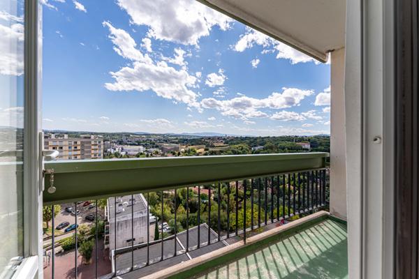 Appartement T4, 3 chambres, 100m2, balcon et cave