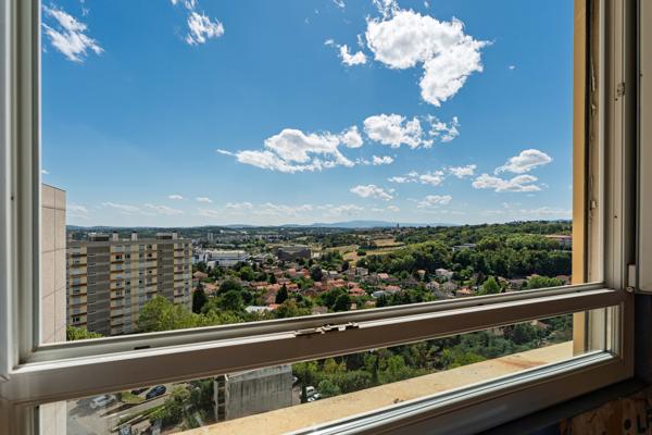 Appartement T4, 3 chambres, 100m2, balcon et cave