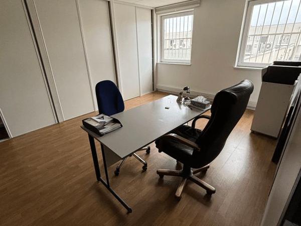 Location Local commercial 1 pièce 20.7 m² - 91 RUE DU GENERAL MANGIN Grenoble 38100