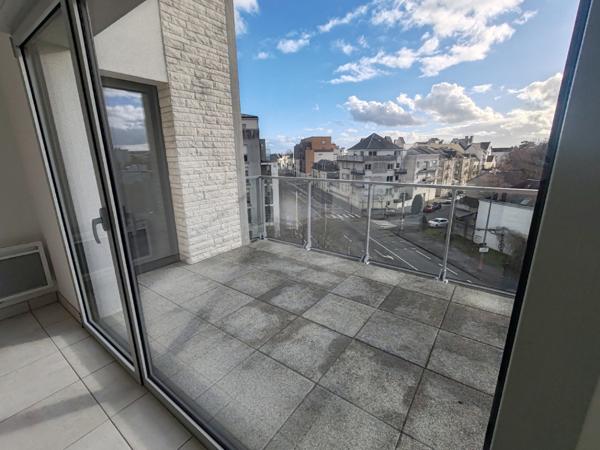 A  proximité de la place de la Tranchée,