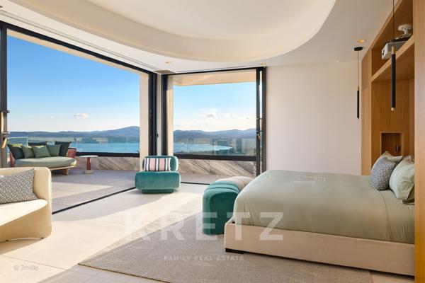 Luxueuse villa vue panoramique sur la mer