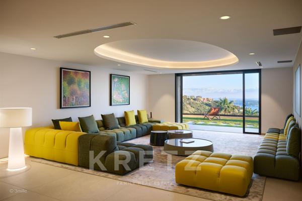 Luxueuse villa vue panoramique sur la mer