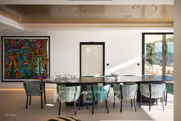 Luxueuse villa vue panoramique sur la mer