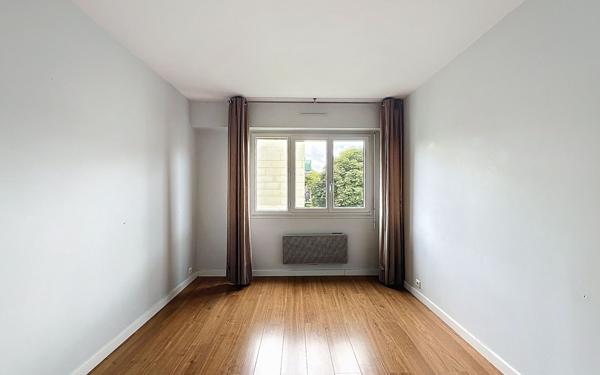 Appartement à vendre    4 pièces • 94,40 m2 Suresnes