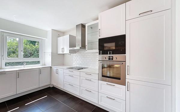 Appartement à vendre    4 pièces • 94,40 m2 Suresnes