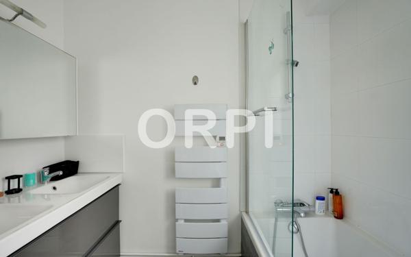Appartement à vendre    3 pièces • 73 m2 Paris 14