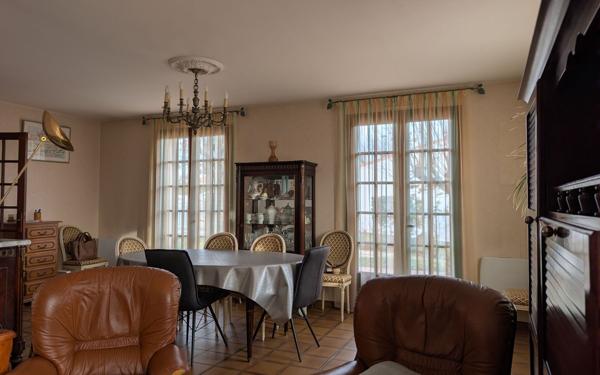 Maison à vendre    2 pièces •  Royan