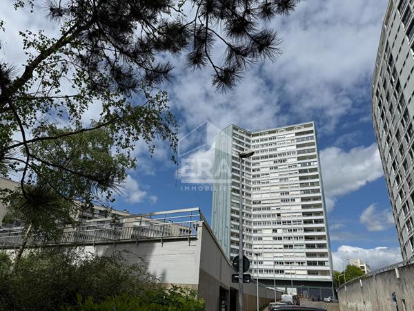 Beau T2 à Rennes - Bourg L'Evêque