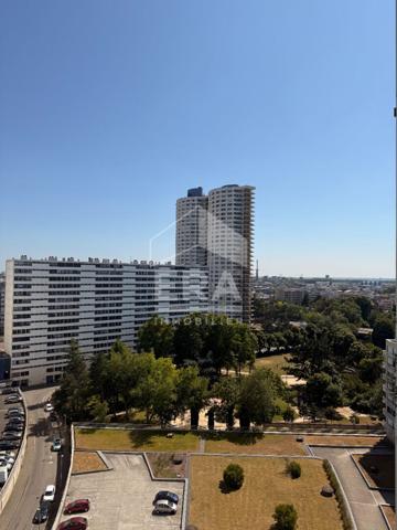 Beau T2 à Rennes - Bourg L'Evêque