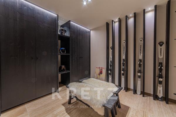 Chalet contemporain face aux montagnes